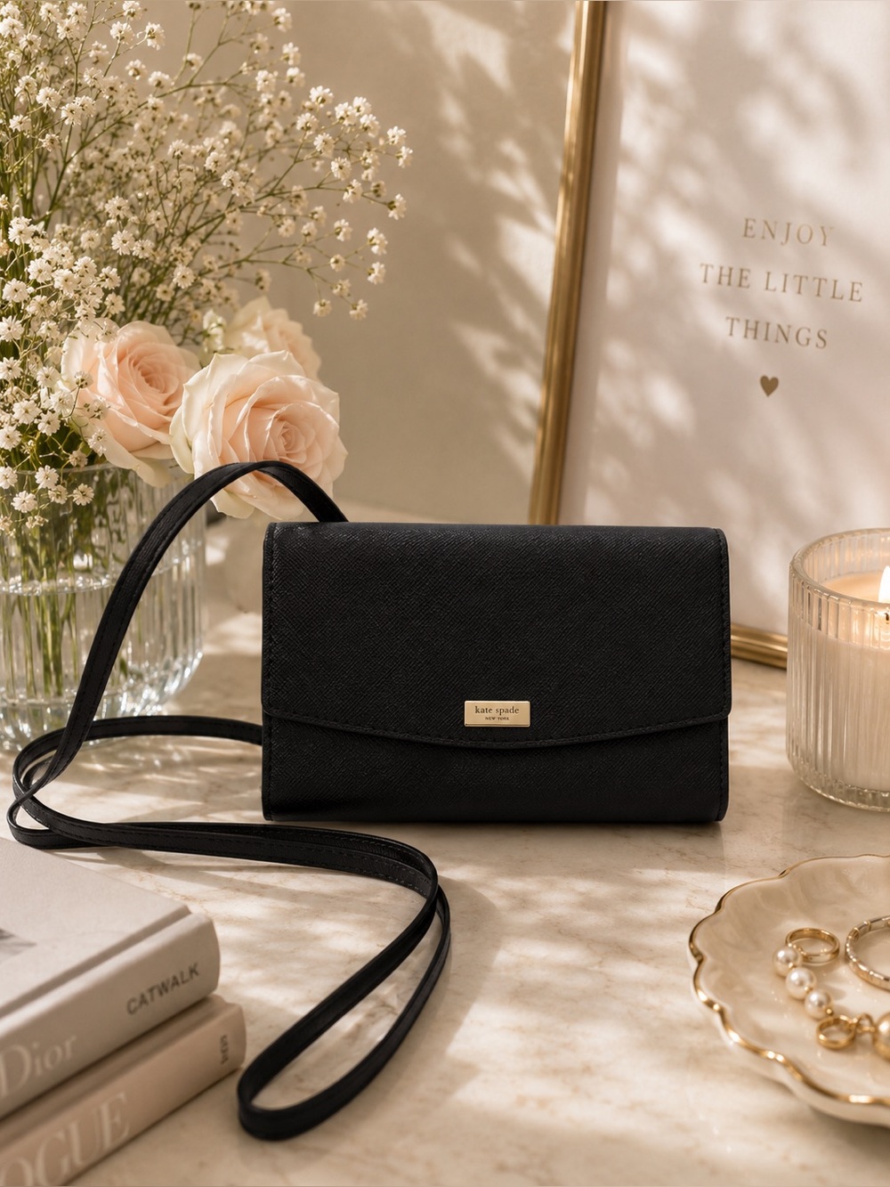 Kate Spade Black Crossbody Purse EUC Gold Accents Zip Closure Small Bag Saffiano